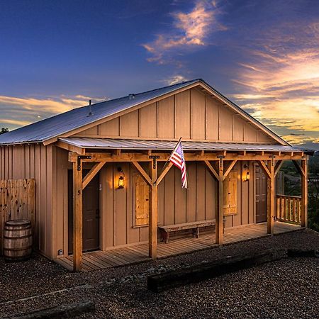Miners Cabins #1 - Two Double Beds And Private Balcony トゥームストーン エクステリア 写真